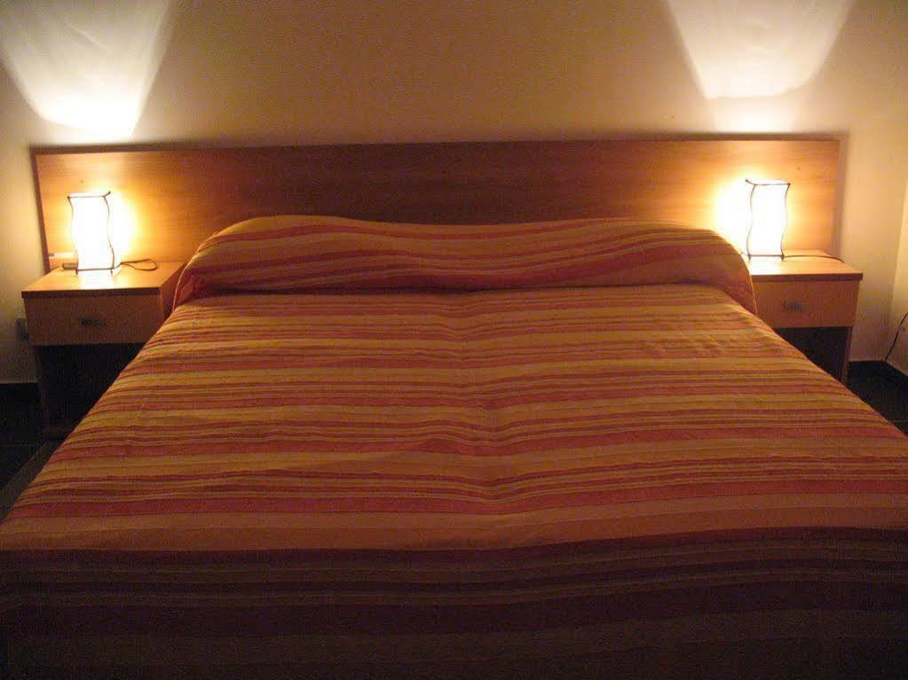 Il Giardino Di Ausonia Bed and Breakfast Reggio di Calabria Eksteriør billede